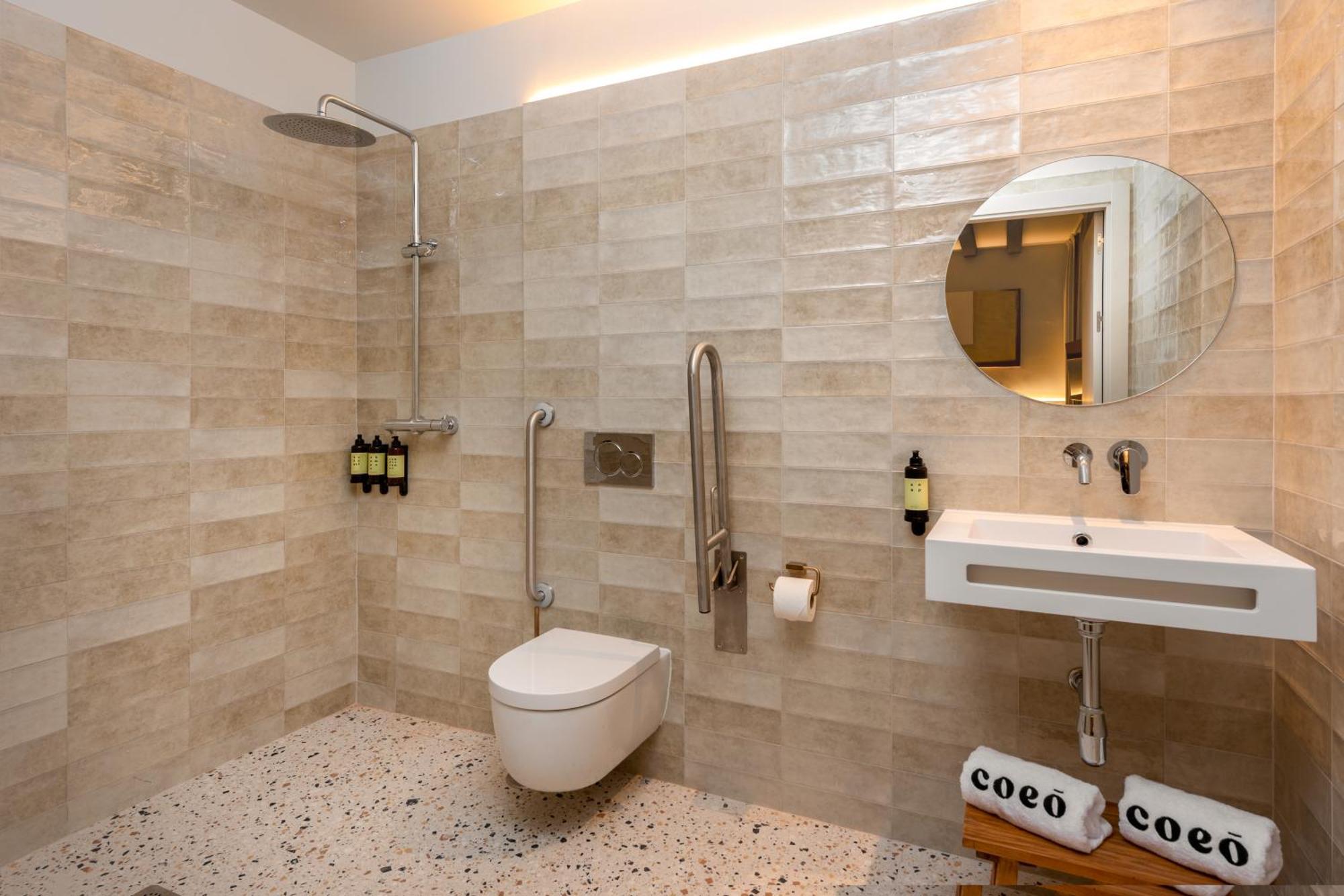 Coeo Fresca Design Apartments Малага Стая снимка
